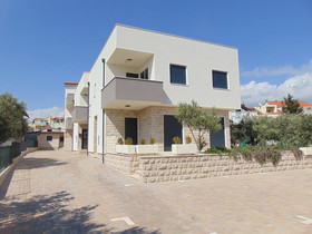 Apartments Luka