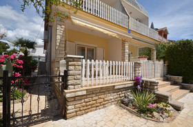 Apartments Tiho
