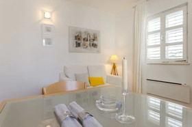 House Karmina