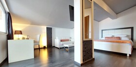 Refresh Boutique Suites