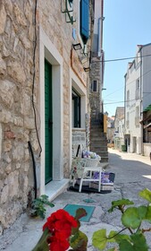 Refresh Boutique Suites
