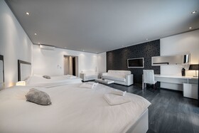 Refresh Boutique Suites