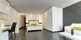 Refresh Boutique Suites
