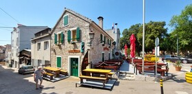 Refresh Boutique Suites