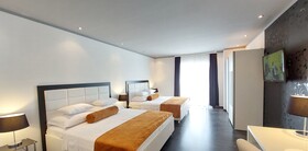 Refresh Boutique Suites