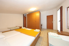 Rooms Ante