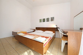 Rooms Ante