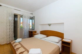 Rooms Holiday Vibes