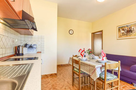 Apartments And Rooms Vukic