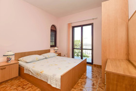 Apartments And Rooms Vukic