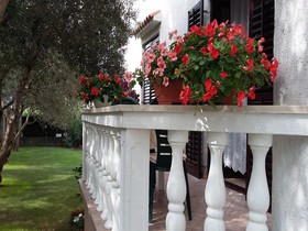 Apartments Burmeta