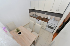 Apartments Feel Center
