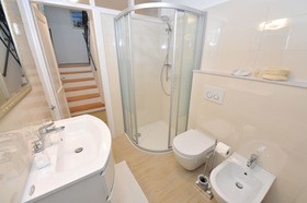 Apartments Feel Center