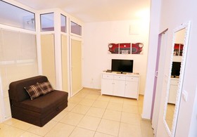 Apartments Feel Center
