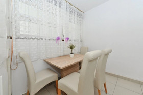 Apartments Feel Center