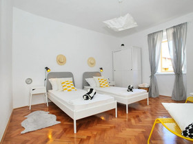 Apartments Feel Center