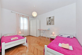 Apartments Feel Center