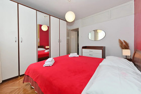 Apartments Feel Center
