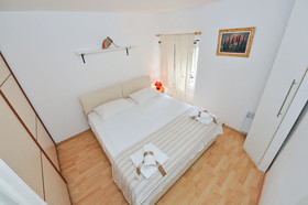 Apartments Feel Center