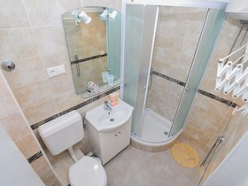 Apartments Feel Center