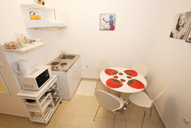 Apartments Feel Center