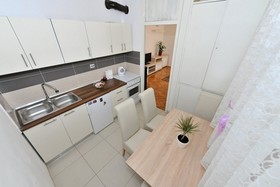 Apartments Feel Center