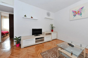 Apartments Feel Center