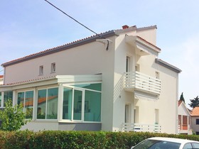 Apartments Lili Flora