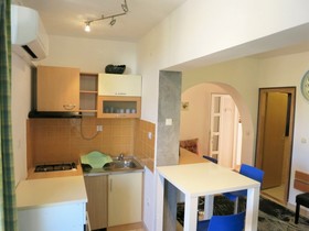 Apartments Markov