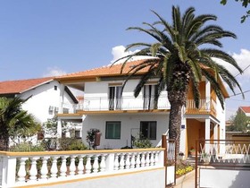 Guesthouse Sunny by the Sea