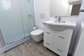 Ina Apartments