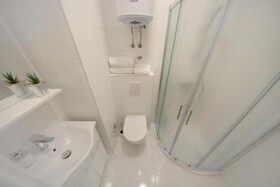 Ina Apartments