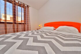 Ina Apartments