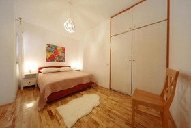 Ina Apartments