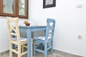 Ina Apartments