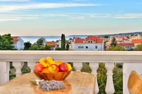 Ina Apartments