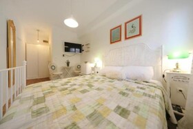 Ina Apartments