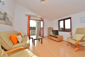 Ina Apartments