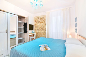 Lanterna Rooms