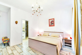 Lanterna Rooms