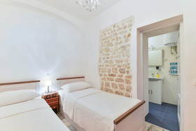 Lanterna Rooms