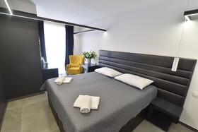 Mono Apartments & Rooms