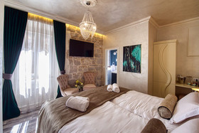 Riva Palace