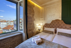 Riva Palace