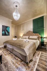 Riva Palace