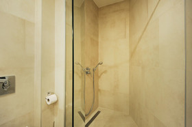 Silver & Gold Luxury Rooms