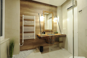 Silver & Gold Luxury Rooms