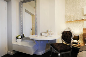 Silver & Gold Luxury Rooms