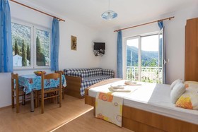 Apartments Njiric
