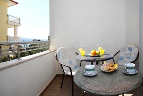 Apartments & Rooms Villa Petra